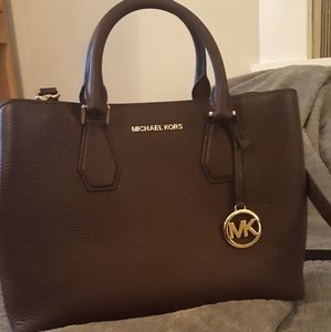 Michael kors satchel